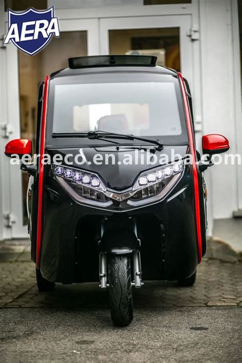 Aera Q Close Three Wheeler For Passenger And Cargo Electric Rickshaw