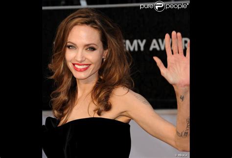 Angelina Jolie Aux Oscars Le 26 Février 2012 Purepeople