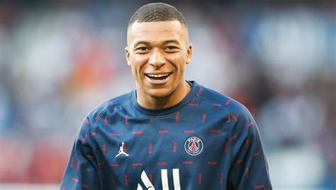 Mbappé Se Fue De Vacaciones Con Jugador Del Real Madrid ¿lo Está