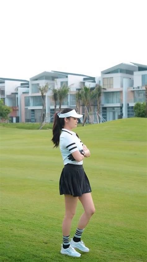 7 Gaya Sporty Gege Elisa Main Golf