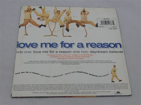 Boyzone - Love Me For A Reason (7 inch Single) - Top Hat Records