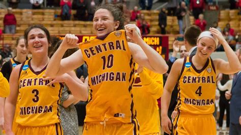 First Look At The Womens Ncaa Tournament Sweet 16 Field Espn