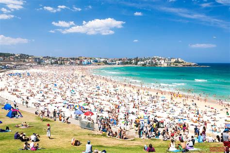 Matteo Colombo Travel Photography Bondi Beach Crowded On New Years