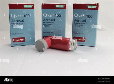 Aero Inhaler Hi Res Stock Photography And Images Alamy