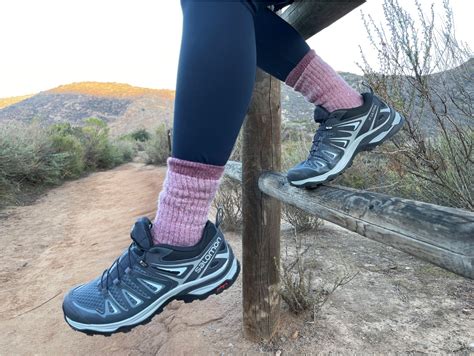 Salomon X Ultra 3 Review: The Lightweight Hiking Shoe For All Terrains ...