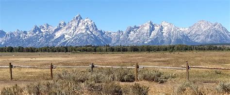 The Rockies Show Off Their True Colors The Lodge Bronze Buffalo Ranch