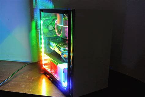 UNIKO NZXT H400i 智慧機殼 開箱測試 UNIKO s Hardware