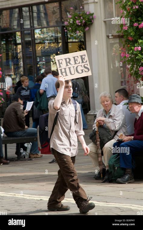 Public Show Of Affection Brits Are Comfortable With Public Displays