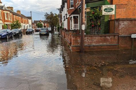 Bedford hit by flash flooding with roads closed and 'drain covers blown ...