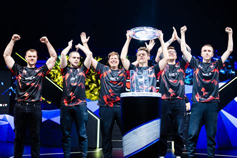 Faze Se Torna A Maior Campeã De Lans No Cs2 Br