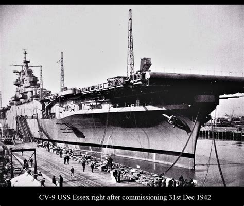 Asisbiz CV 9 USS Essex right after commissioning 31st Dec 1942-01