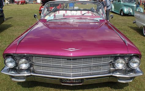 Cadillac De Ville | Classic Cars Wiki | Fandom