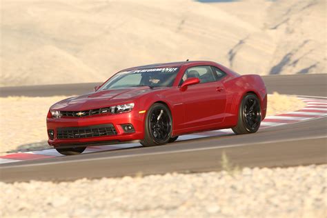 2015 Chevrolet Camaro SS with Chevy Performance Parts: Quick Drive