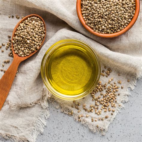 Why Is Everyone Raving About Hemp Seed Oil