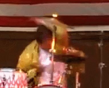 Drumming GIFs - Find & Share on GIPHY