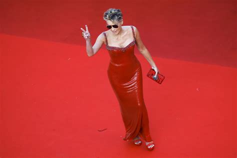 Galerija Sharon Stone Otkrila Da Je Imala Devet Poba Aja Ene