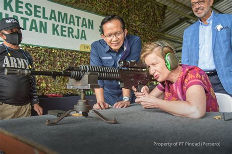 Pt Pindad Persero Duta Besar Polandia Kunjungi Pt Pindad Persero