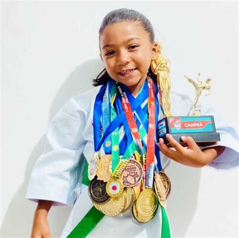 Valinhense Bárbara Já Tem 53 Medalhas E Está Na Final Do Brasileiro De