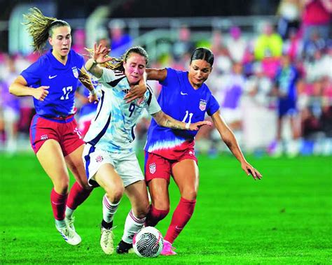 Us Womens Soccer Team Fights The Heat Plays To A Draw Against Costa