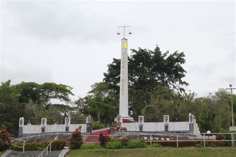 Pesona Tugu Toga Sinaga Urat Samosir