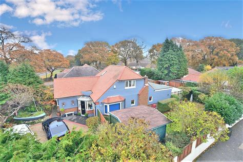 4 Bedroom Detached House For Sale In Bournemouth