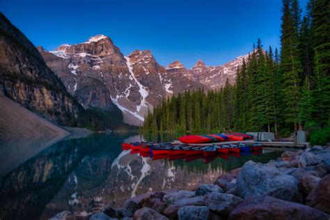 How To Visit Moraine Lake At Sunrise In 2024