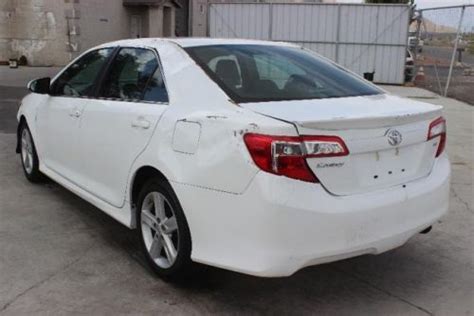 Sell Used 2013 Toyota Camry SE Crashed Damaged Wrecked Fixer Salvage