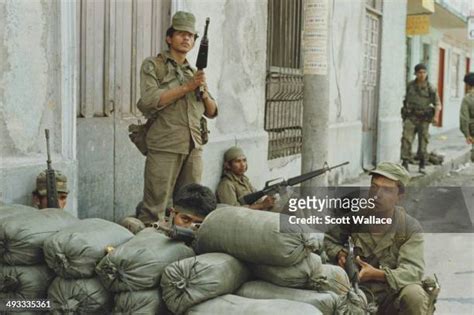 El Salvador Civil War Photos and Premium High Res Pictures - Getty Images