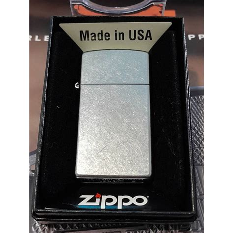 Zippo 1607 Slim Street Chrome สีเงินผิวโครเมี่ยม ขนาดสลิม ของใหม่ไม่