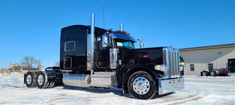 PACCAR POWERED NEW 389 HEADING OUT Peterbilt Of Sioux Falls