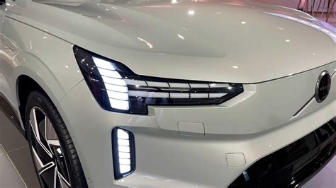 Video Have You Seen The Volvo Ex S Modern Pop Up Headlights