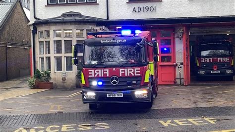 A Lfb Paddington Pump Turnout From A West Hampstead Youtube