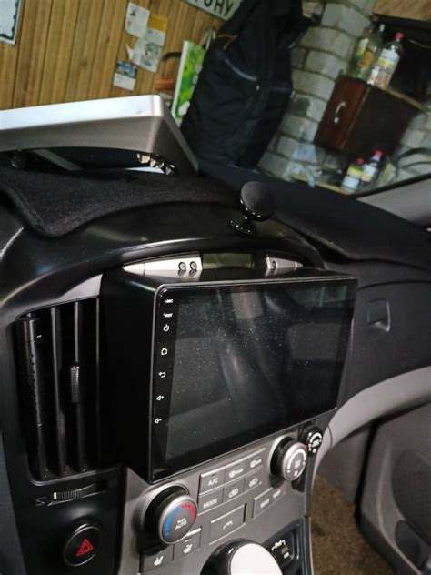 Установил новую рамку под магнитолу — Hyundai Grand Starex, 2,5 л, 2012 ...