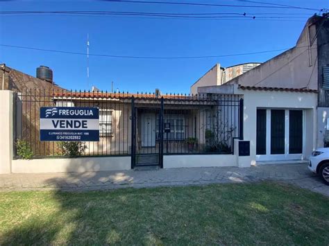 Venta Casa A Os Dormitorios M Cocheras Pje S Enz Al