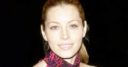 Hot Pictures And Wallpapers Jessica Biel Niple Through