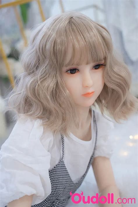 Cute Realistic Flat Chested Mini Sex Doll Yasmin Cm