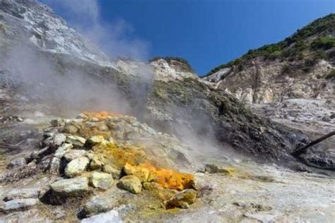 Campi Flegrei Importante Ricerca Scoperta La Camera Magmatica Che