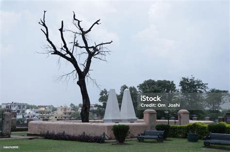 Khalanga War Memorial 07222019 Stock Photo - Download Image Now ...