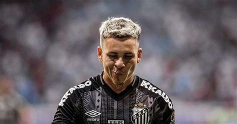 Soteldo Apresenta Dores E Virose Ap S Derrota Do Santos