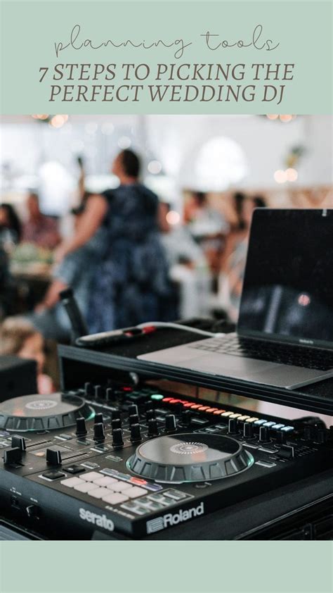 How To Choose The Perfect Wedding DJ