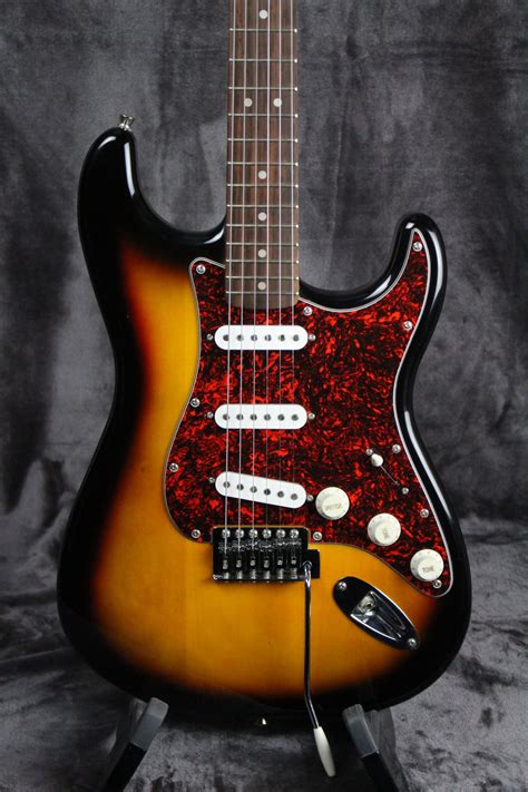Squier Stratocaster > Guitars Electric Solid Body | Empire Guitars RI