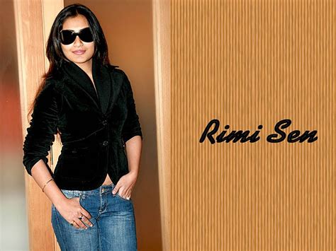 Hot Celebrity Wallpapers Rimi Sen Hot Sexy Pictures 3