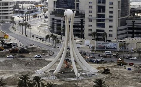 Martyrs Square Pearl Monument Site Manama