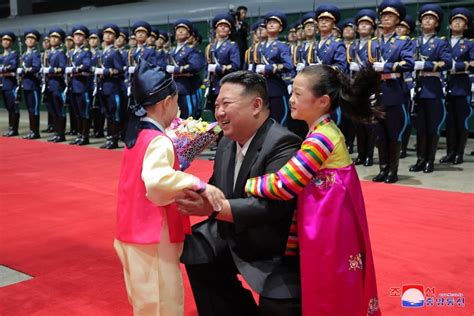 金正恩氏がロシア訪問を終え帰国専用列車が平壌駅に到着｜ニフティニュース