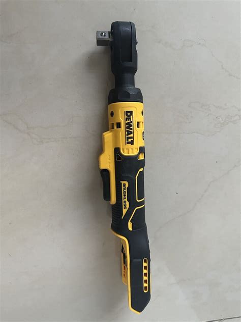 Dewalt Dcf B Atomic Compact Series V Max Brushless Ratchet