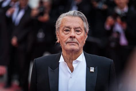 Alain Delon Douchy Me Co Te Une Fortune En Entretien Voici L