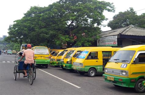 Asikk Gubernur Jatim Bebaskan Pajak Kendaraan Angkutan Umum