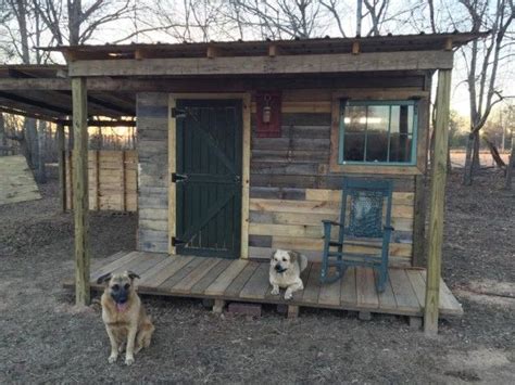 Man Builds 12×12 Tiny Pallet Cabin With Free Pallet Wood Pallet Cabin