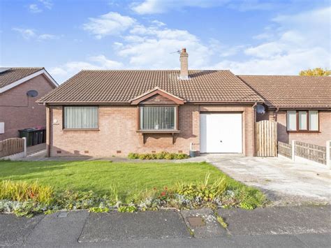 3 Bed Detached Bungalow For Sale In Crossfield Drive Wath Upon Dearne