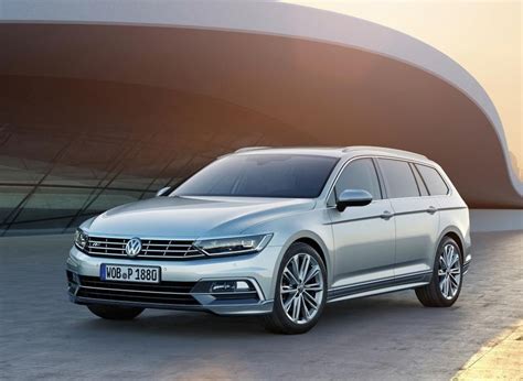 Volkswagen Passat 2014 Variant Universāls 2014 2019 atsauksmes